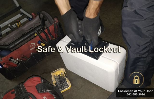 Locksmith At Your Door: Safe and Vault Lockout